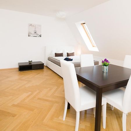 Sas-Niccy Apartments Wien Eksteriør billede